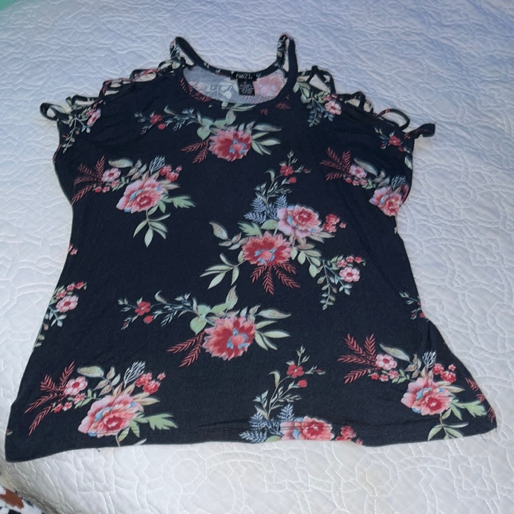 Floral print, off shoulder short sleeve